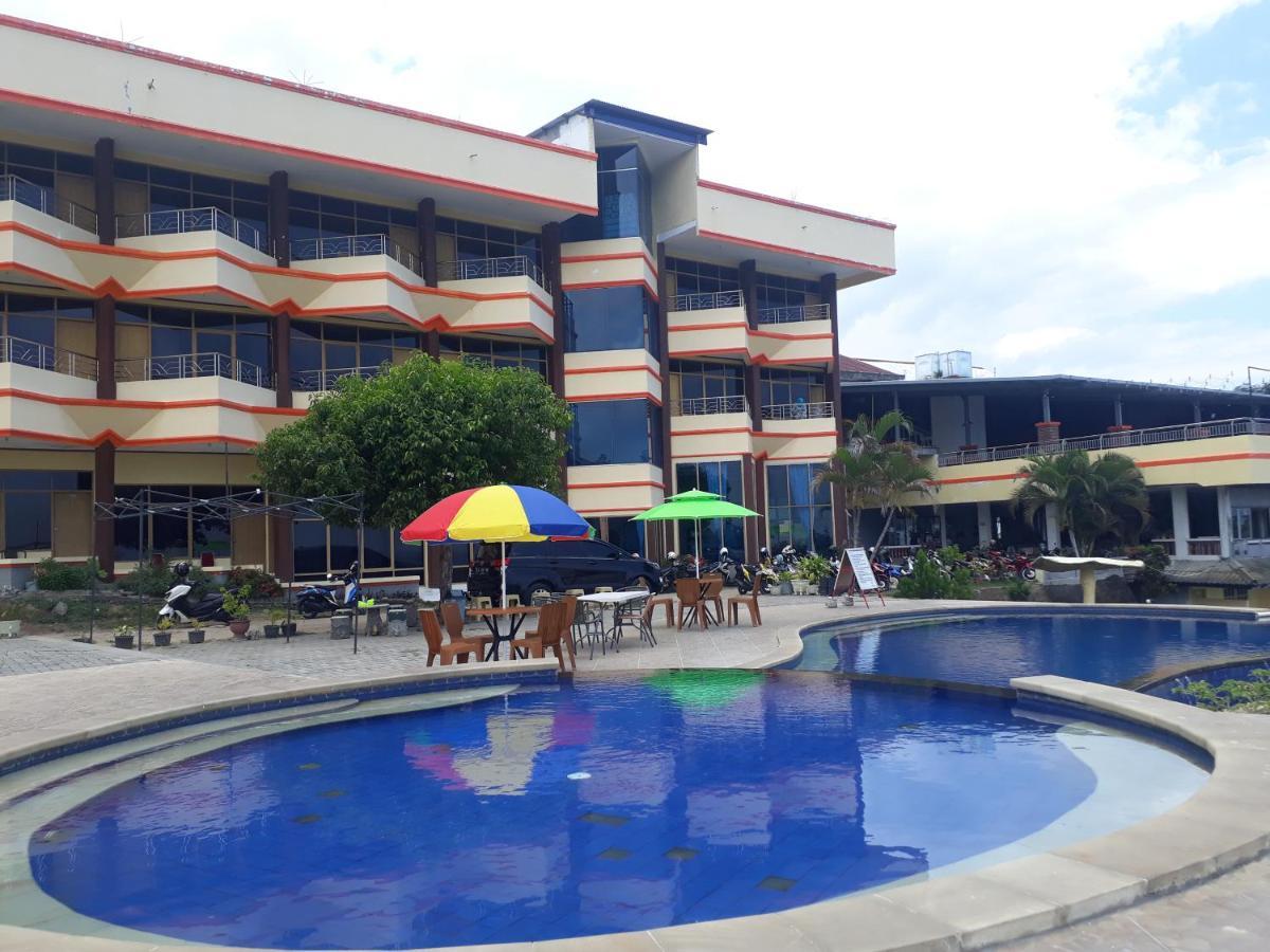 Bukit Kenari Hotel & Restaurant Pare-Pare ภายนอก รูปภาพ