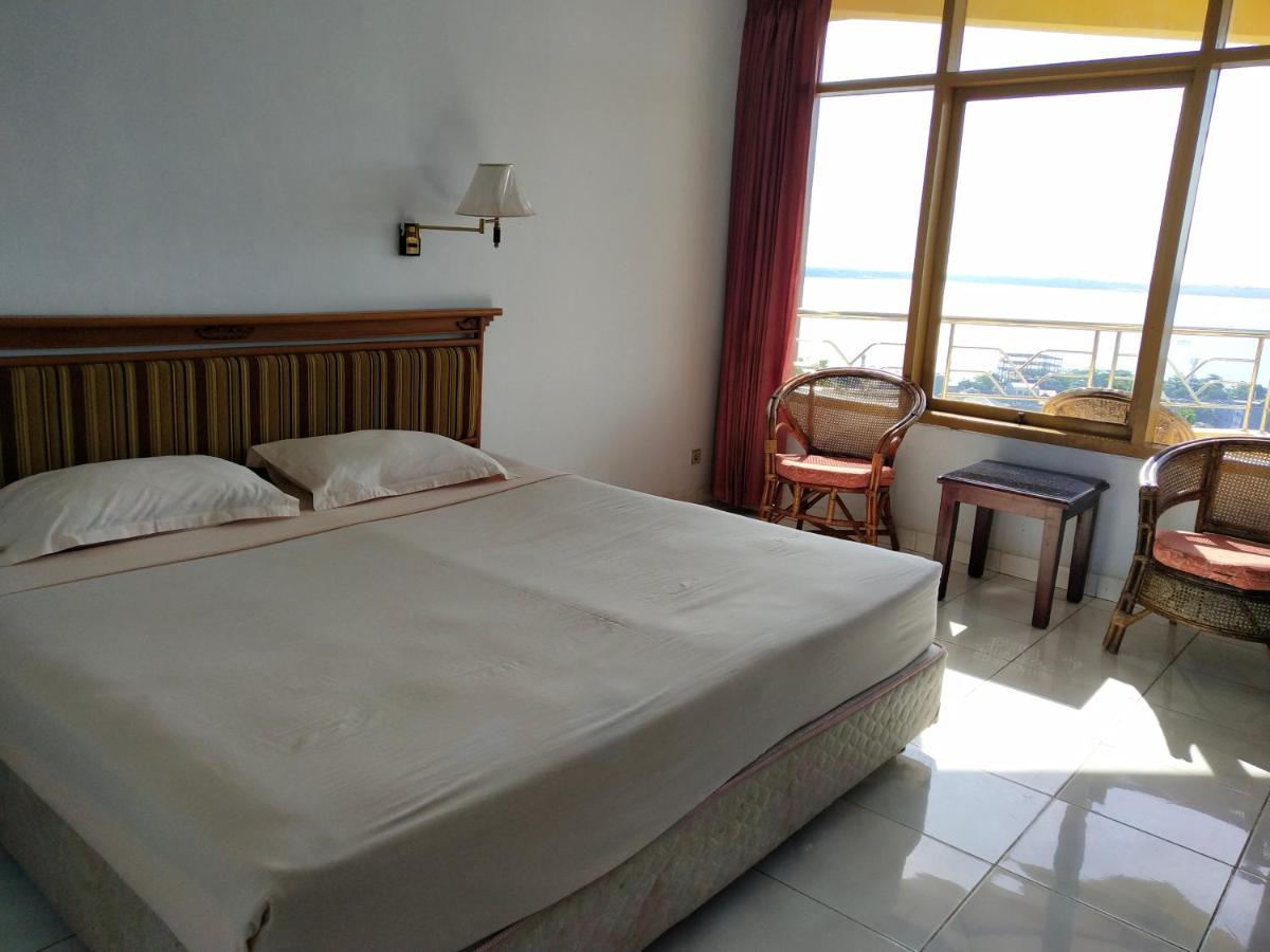 Bukit Kenari Hotel & Restaurant Pare-Pare ภายนอก รูปภาพ