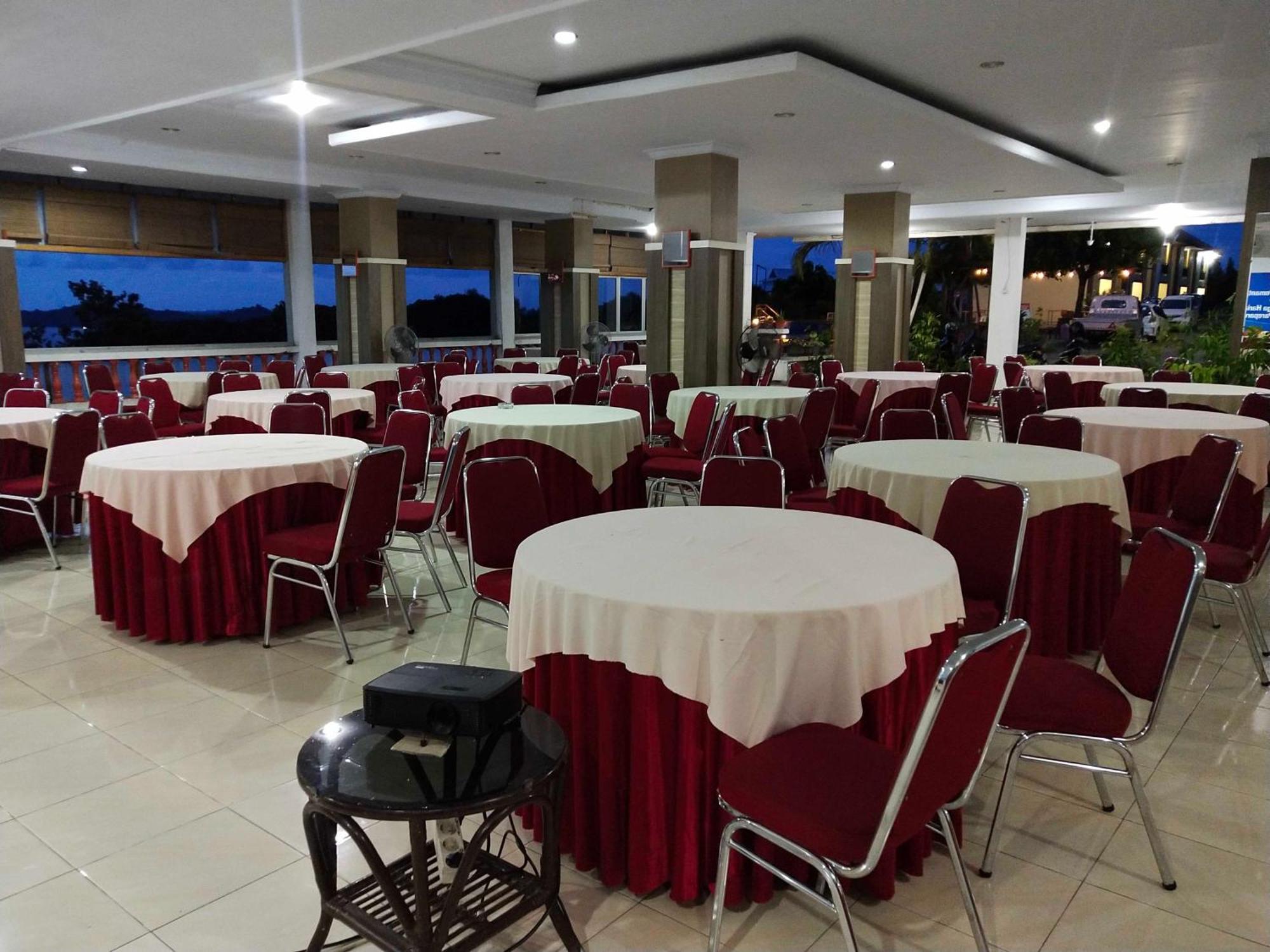 Bukit Kenari Hotel & Restaurant Pare-Pare ภายนอก รูปภาพ